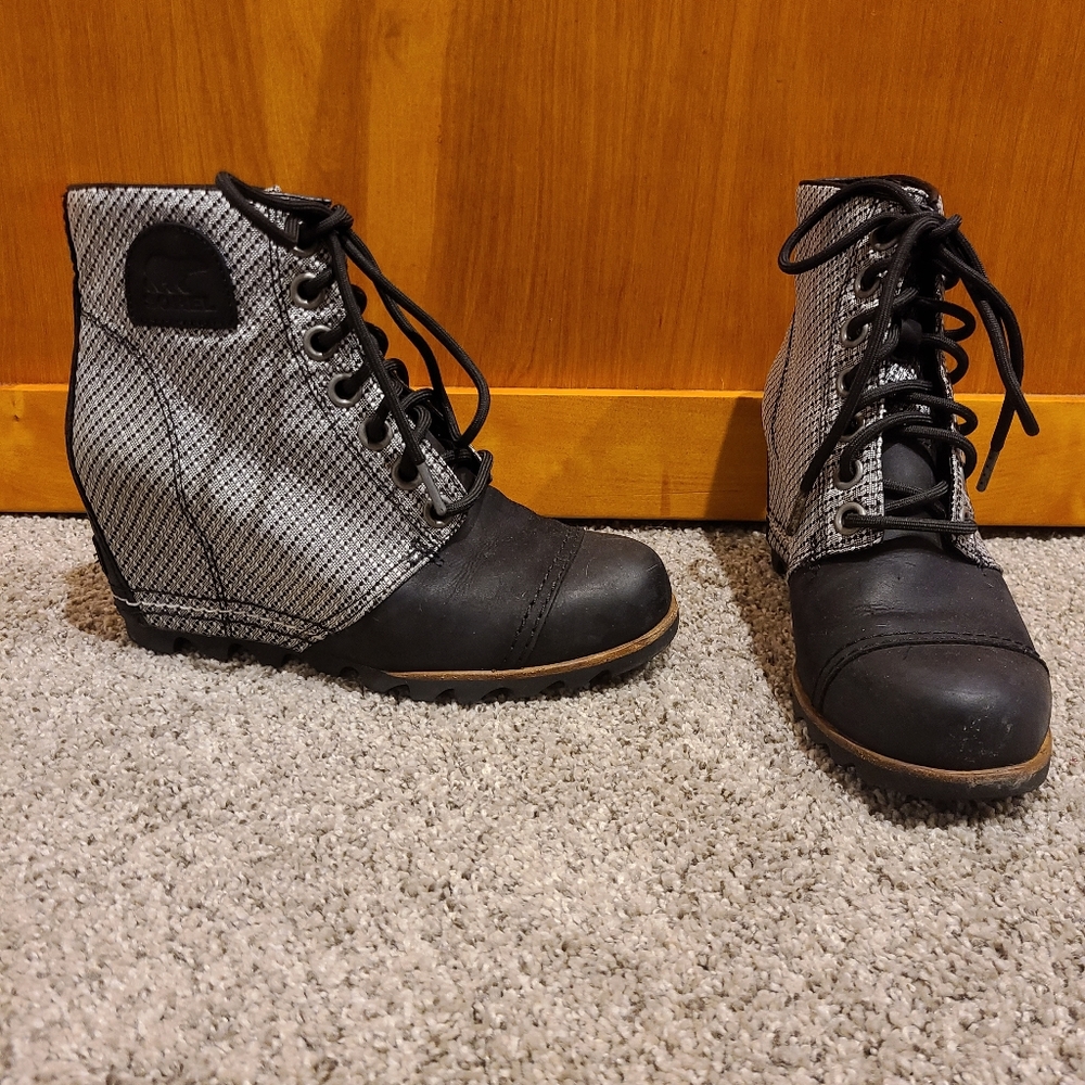 Sorrell booties